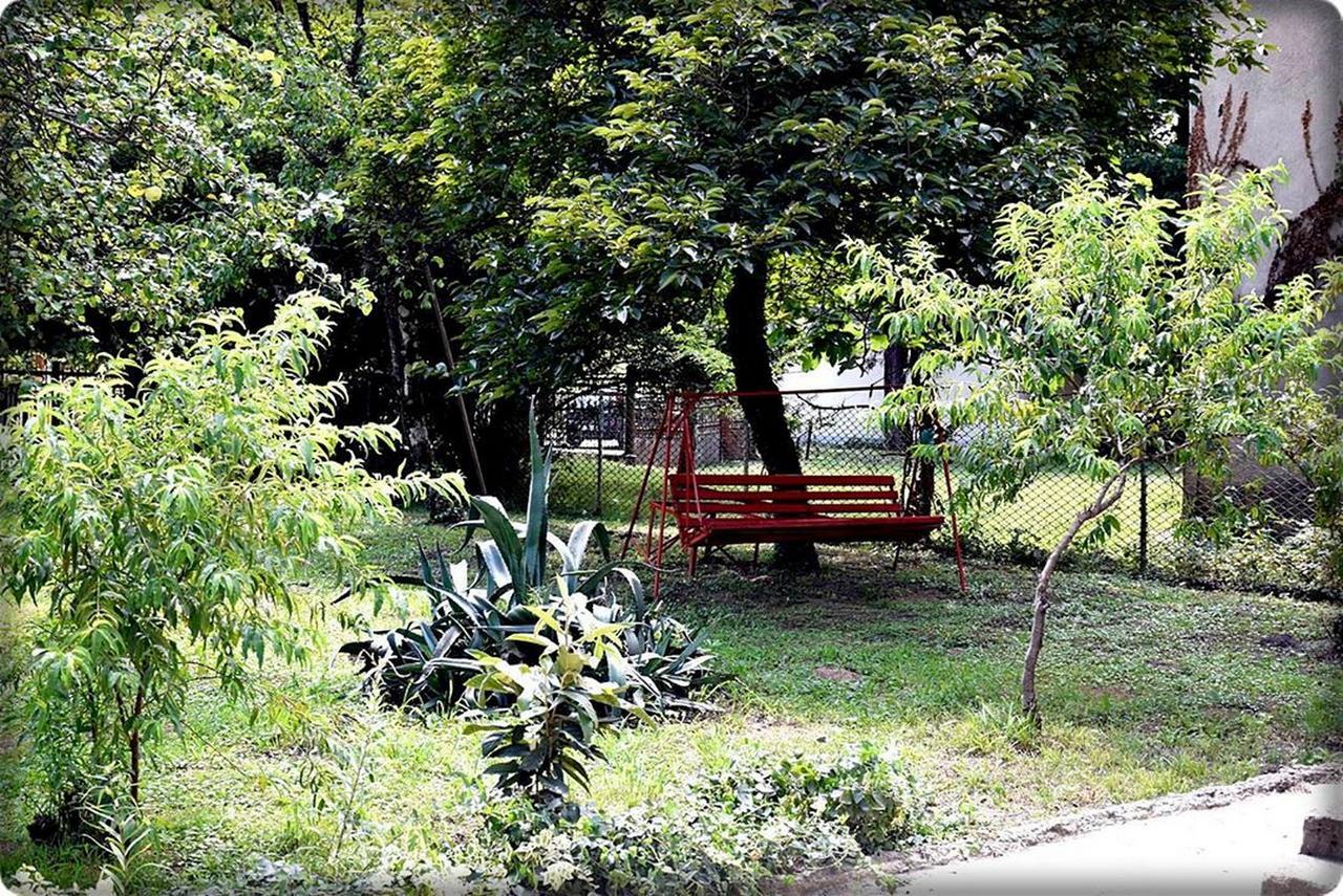 Guest House Qedi Jvari Exterior foto